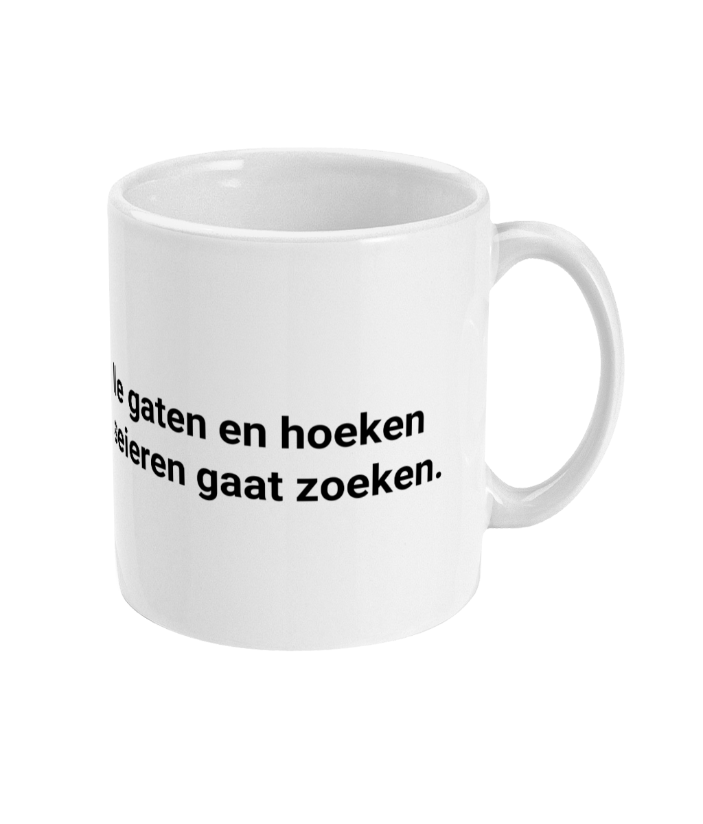 Ik verstop ze in alle gaten en hoeken als opa straks paaseieren gaat zoeken.